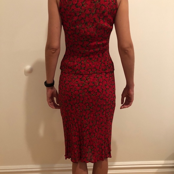 Floral Rose Print Ruffle Blouse and Midi Skirt Set - Picture 6 of 13